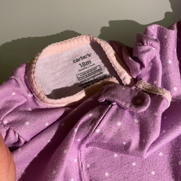 Carter’s summerweight zipped footie jammies - Picture 3 of 3